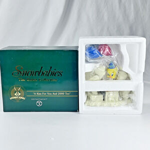 Vintage Dept 56 Snowbabies Tweety Looney Tunes A Kiss For You 2000 Figurine
